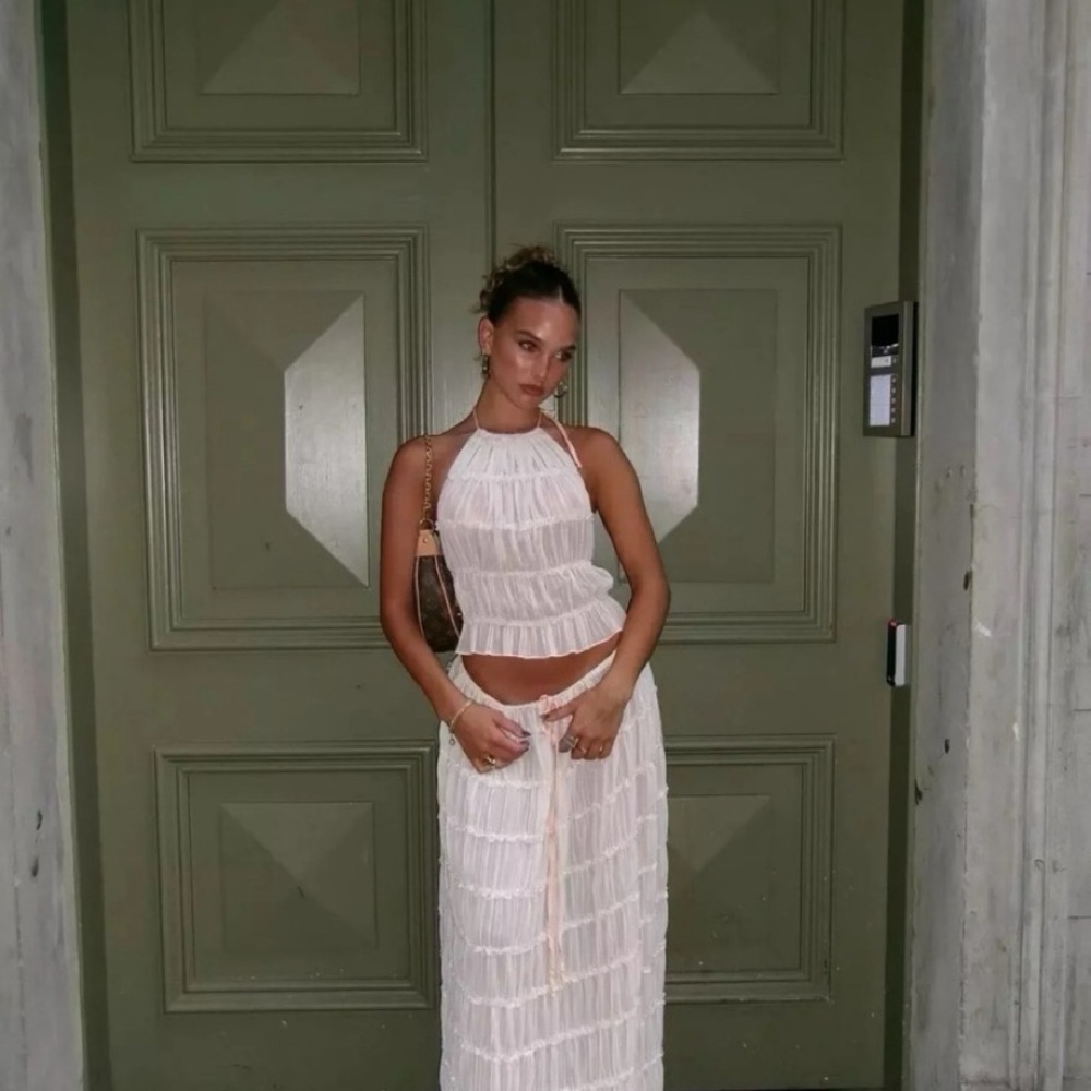 Chic Cream Ruffled Halter Set - Picture 2 of 3